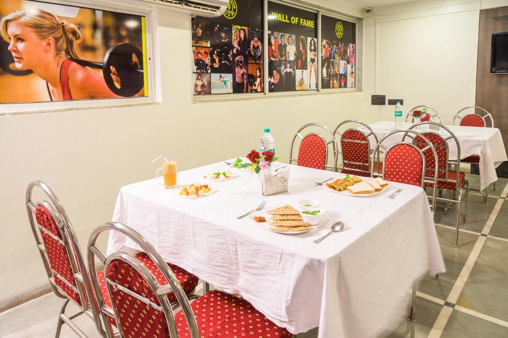Treebo Trend Royal Kourt Aurangabad Otel Dış mekan fotoğraf