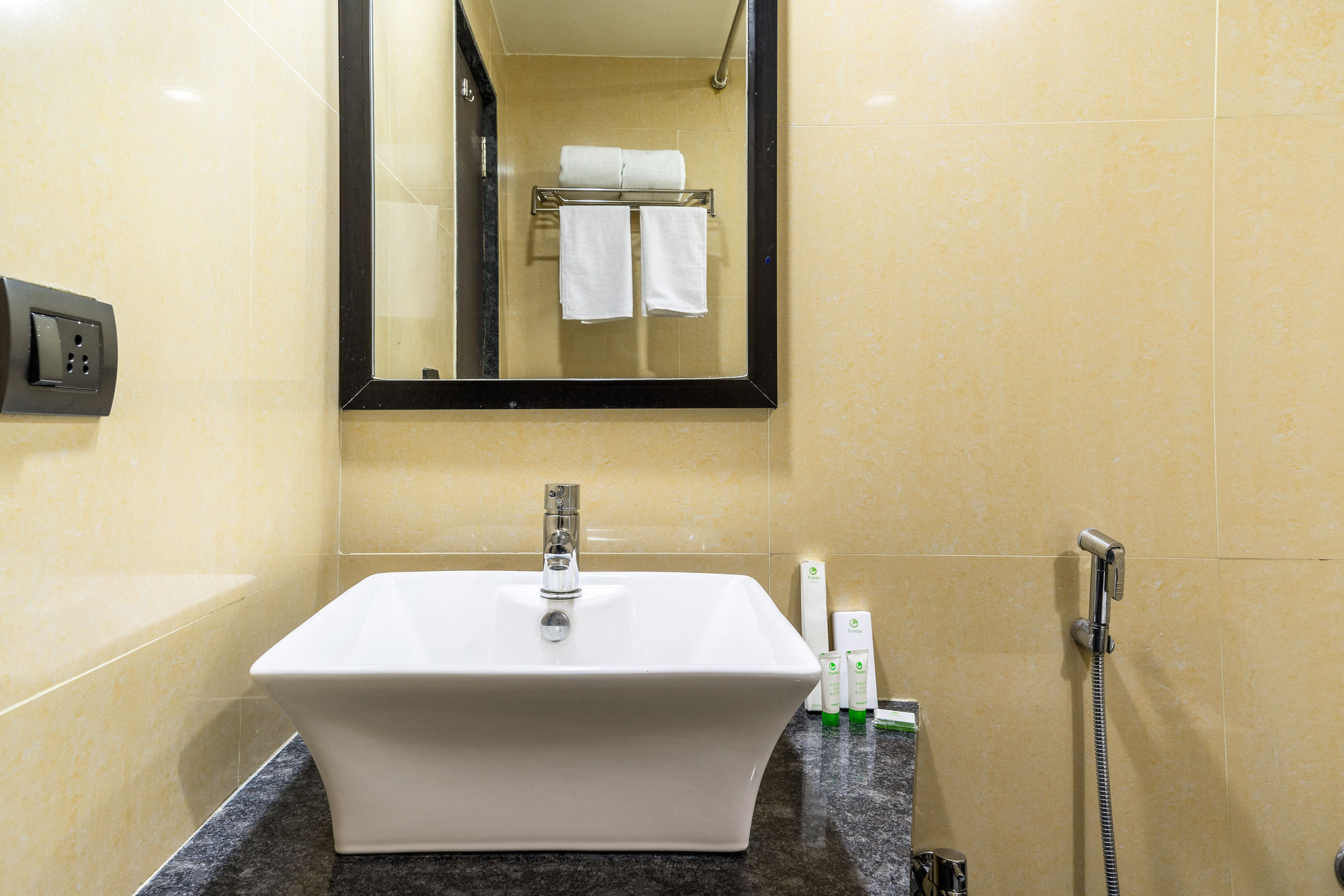 Treebo Trend Royal Kourt Aurangabad Otel Dış mekan fotoğraf