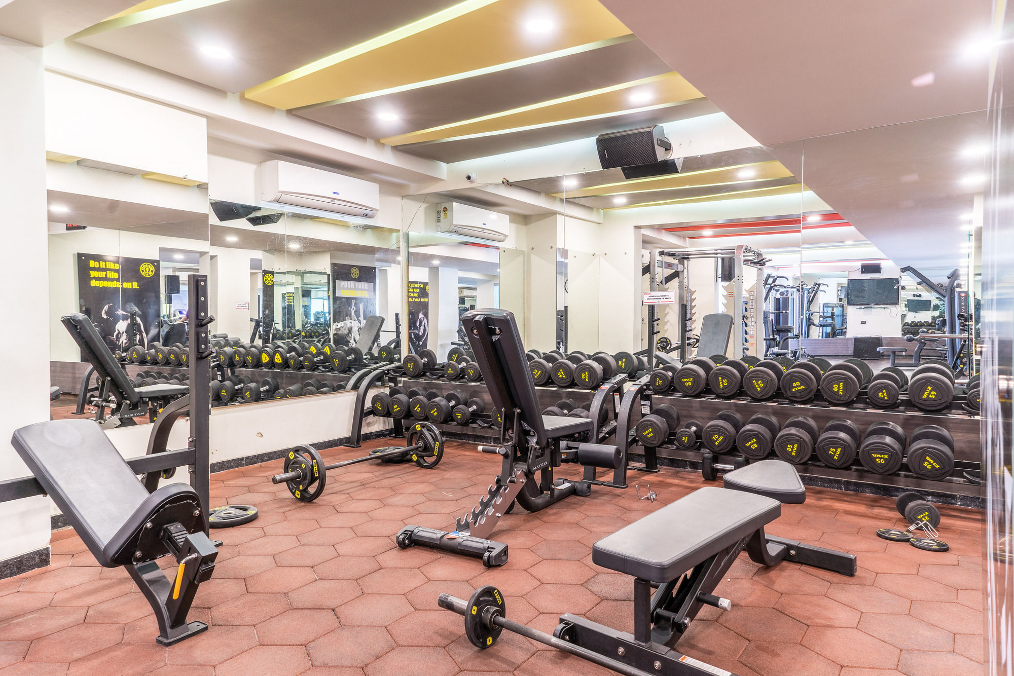 Treebo Trend Royal Kourt Aurangabad Otel Dış mekan fotoğraf